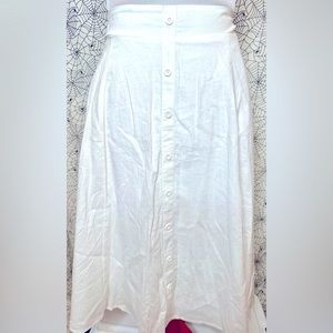 TORRID WHITE LINEN/COTTON BLEND MIDI SKIRT
